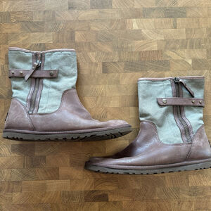 UGG Australia Short Military Style Riding Boots Size 8